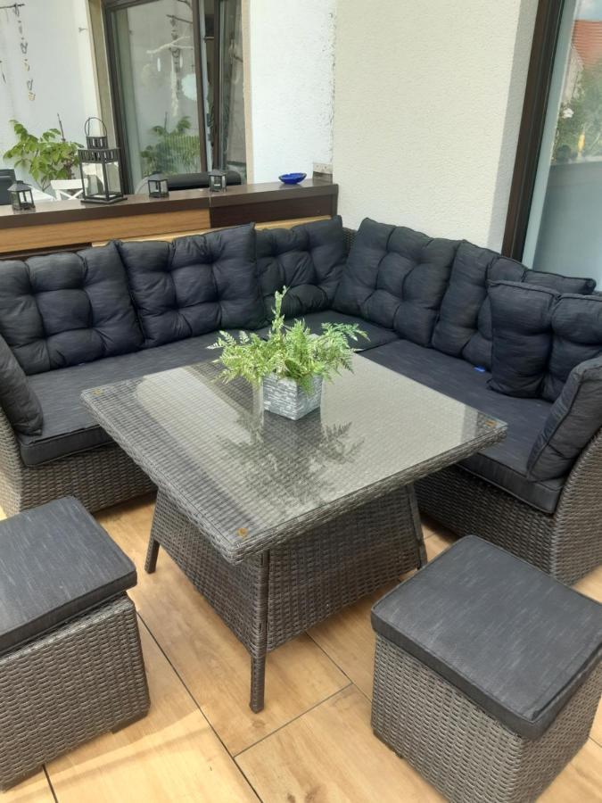 Hochwertige Und Moderne Ferienwohnung Huber Neuweiler  エクステリア 写真